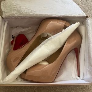 Christian Louboutin New Very Prive